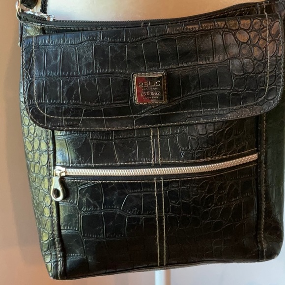 Relic by Fossil black croc embossed design - Picture 2 of 8